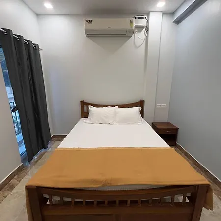 Srirangam Nandavanam Service Apartments Tiruchirappalli Exterior photo