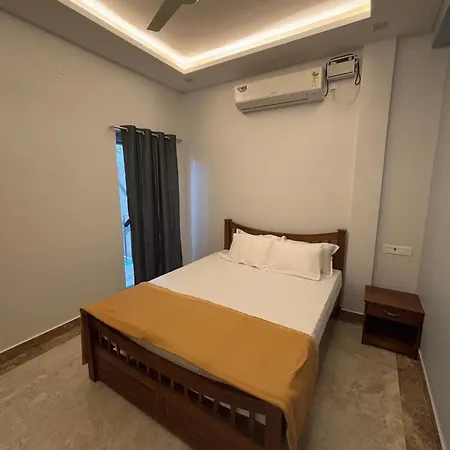 Srirangam Nandavanam Service Apartments Tiruchirappalli Exterior photo