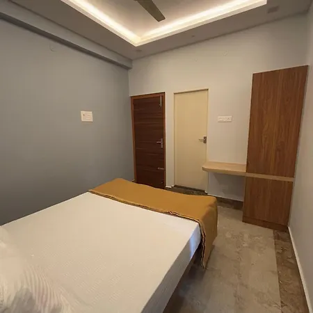 Srirangam Nandavanam Service Apartments Tiruchirappalli Exterior photo