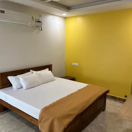 Srirangam Nandavanam Service Apartments Tiruchirappalli Exterior photo