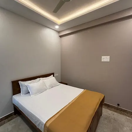 Srirangam Nandavanam Service Apartments Tiruchirappalli Exterior photo
