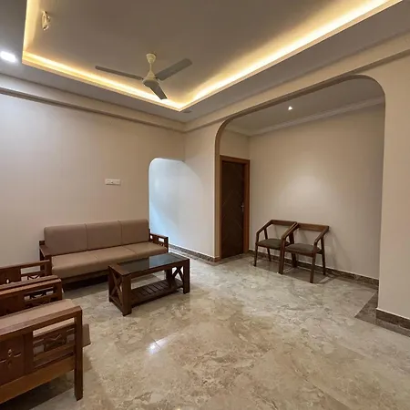 Srirangam Nandavanam Service Apartments Tiruchirappalli Exterior photo