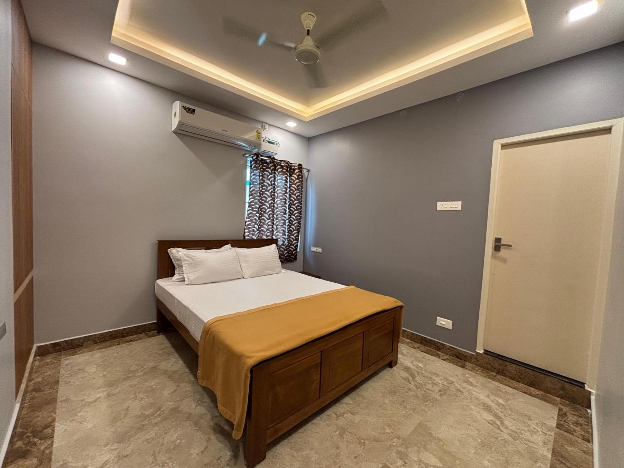 Srirangam Nandavanam Service Apartment