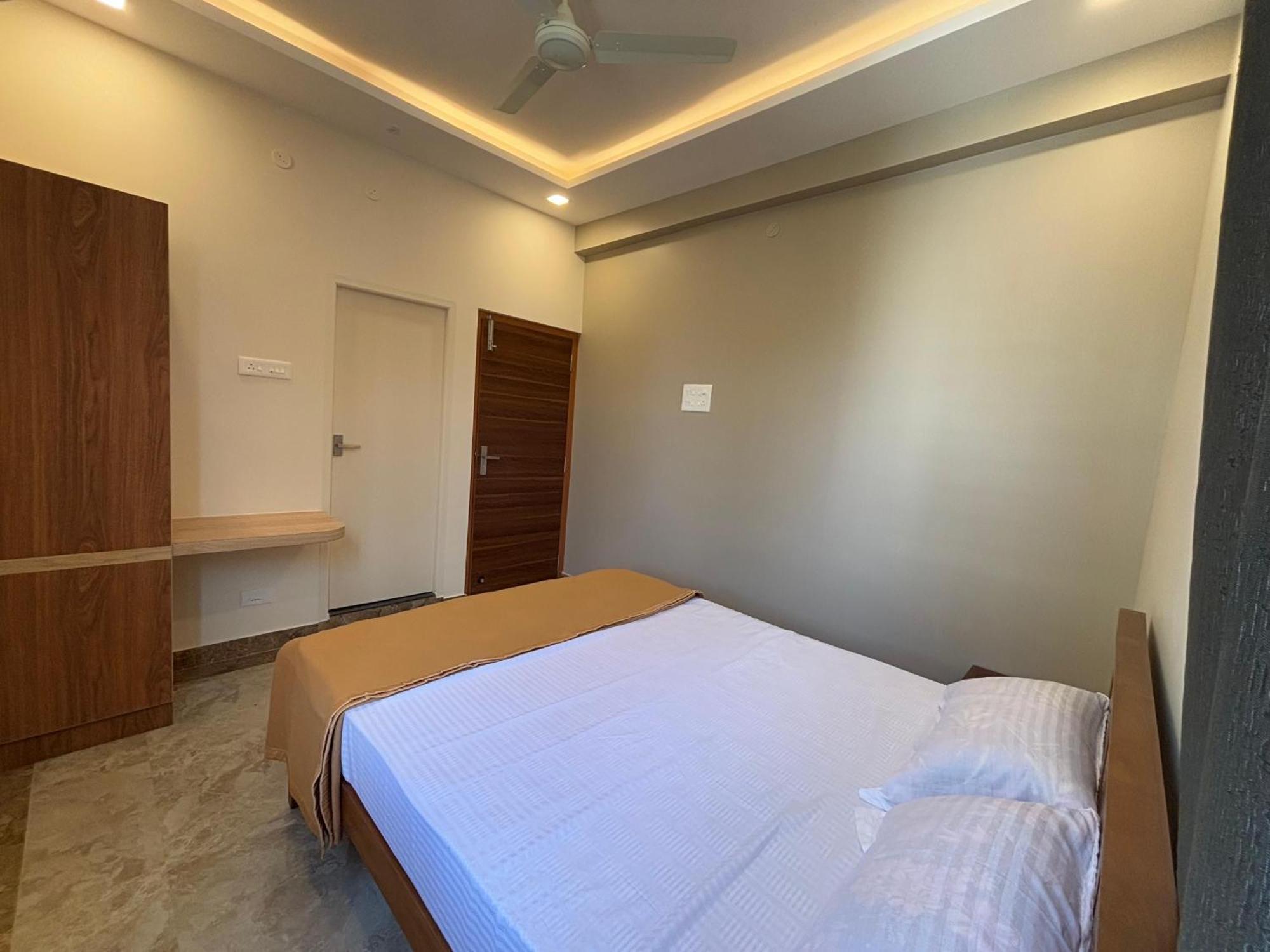 Srirangam Nandavanam Service Apartment