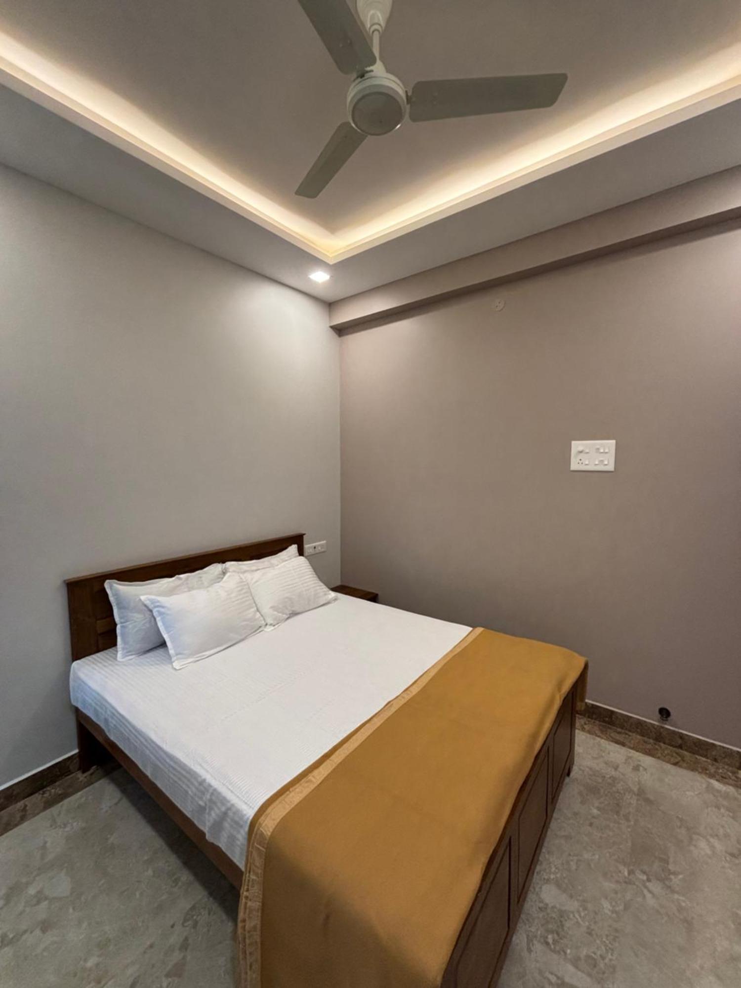 Srirangam Nandavanam Service Apartment *